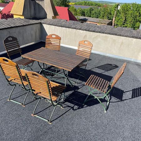 Schloss Lelkendorf Apartment Ulrichshusen Maisonette Fewo Mecklenburger Seenplatte Mit Dachterrasse Naehe Ostsee Esterno foto